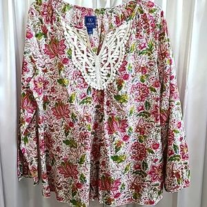 Izod Women's Floral Top Size Large